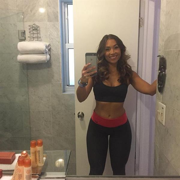 Nicole Mejia taking a selfie