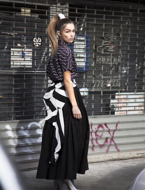 Lili Simmons
