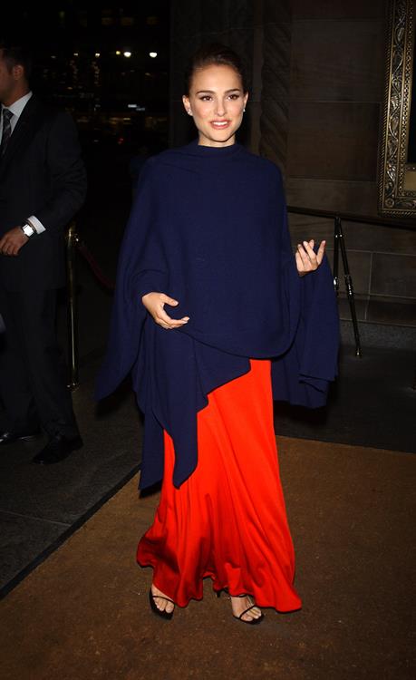 7th Annual National Arts Awards Dress by Isaac Mizrahi New York City, NY 10/07/02