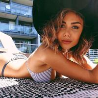 Pia Muehlenbeck Bikini Pictures Pia Muehlenbeck in a bikini