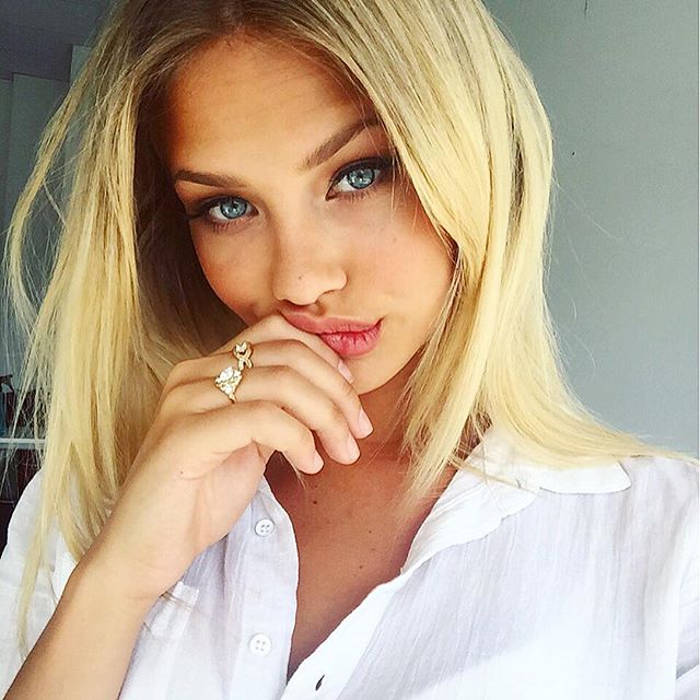 Hanna Edwinson taking a selfie