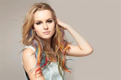 Bridgit Mendler