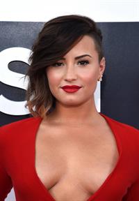 Demi Lovato at the 2014 MTV Video Music Awards, Inglewood August 24, 2014