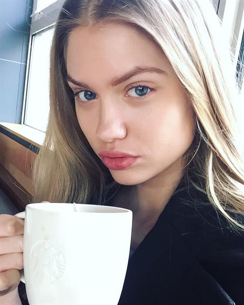 Alexandria Morgan taking a selfie