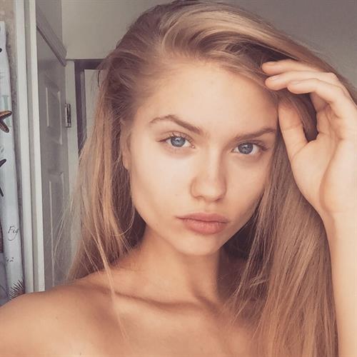 Alexandria Morgan taking a selfie