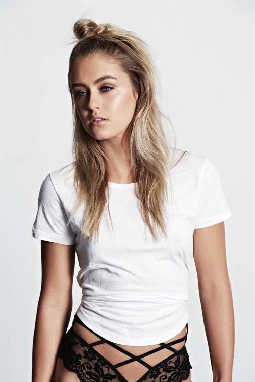 Stephanie Claire Smith