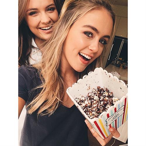 Stephanie Claire Smith taking a selfie