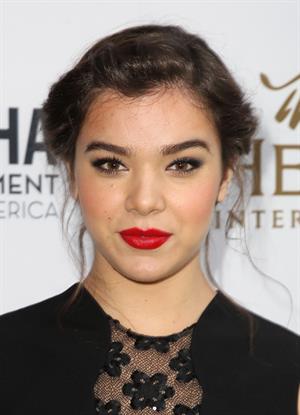 Hailee Steinfeld 3rd Annual Beyond Hunger: A Place At The Table Gala August 22, 2014