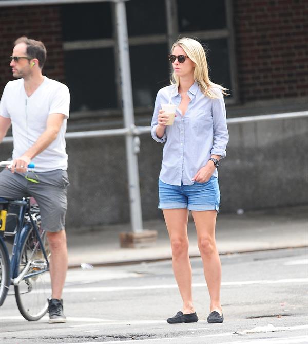 Nicky Hilton coming back from 7-Eleven in New York City August 20, 2014