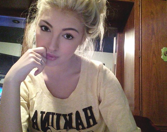 Anna Faith Carlson taking a selfie