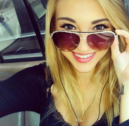 Anna Faith Carlson taking a selfie