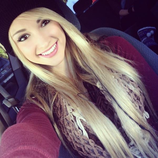 Anna Faith Carlson taking a selfie