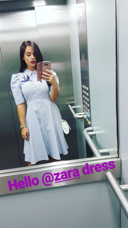 Georgia May Foote taking a selfie