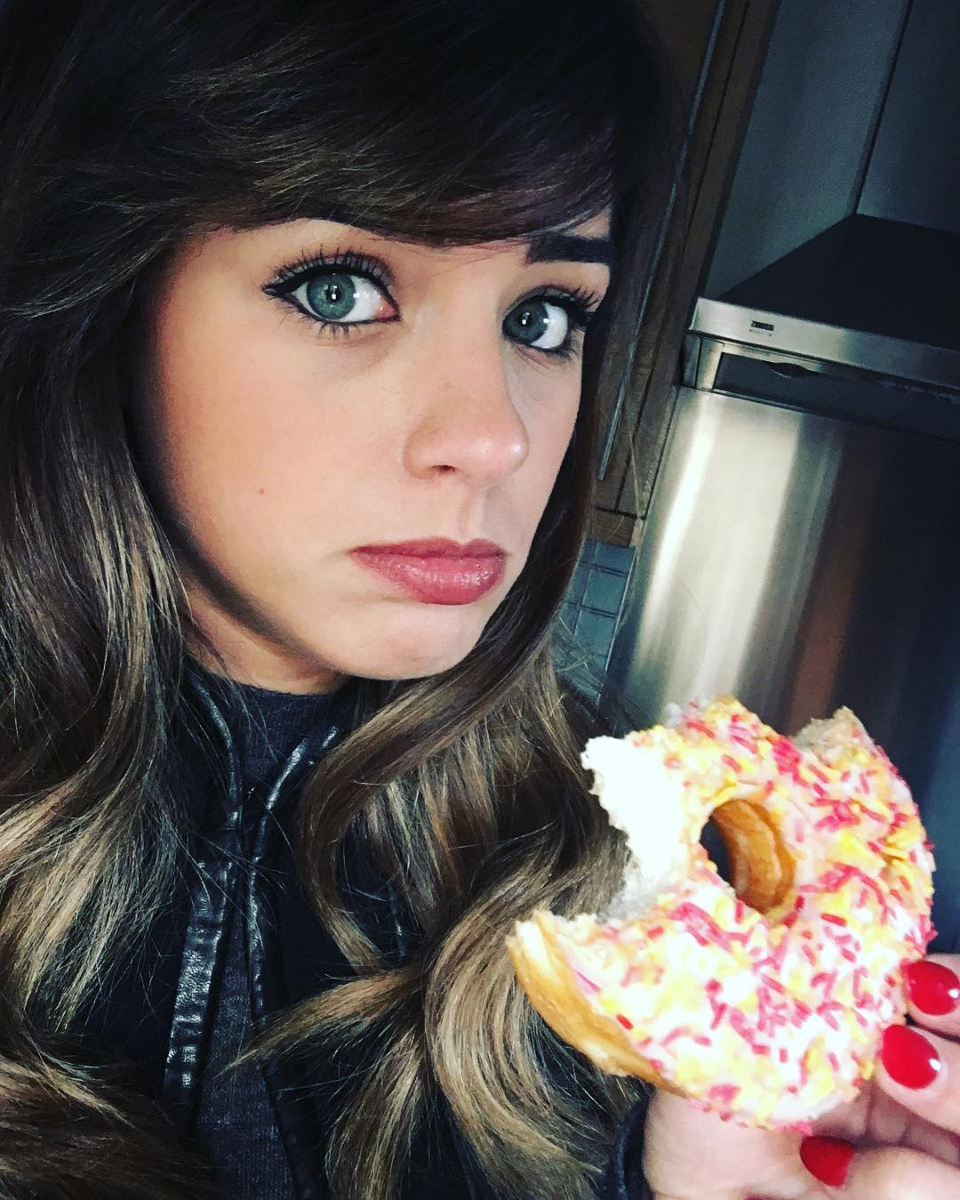 Georgia May Foote taking a selfie