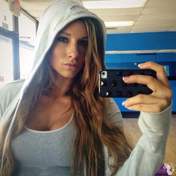 Paige Hathaway taking a selfie