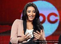 Shay Mitchell Pictures Shay Mitchell
