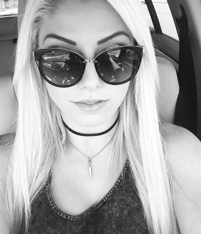 Alexa Bliss taking a selfie
