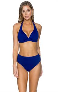 Elizabeth Turner in a bikini