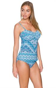 Elizabeth Turner in a bikini