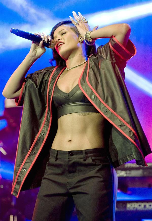 Rihanna Performing during 777 Tour in Mexico City November 14, 2012