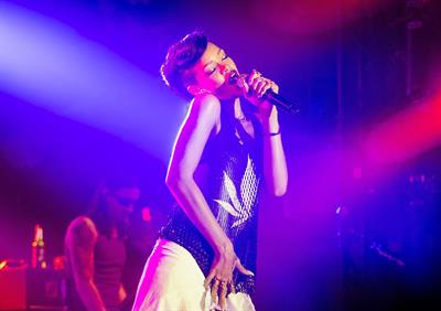 Rihanna Performing during 777 Tour in Berlin, Germany (November 18, 2012) 