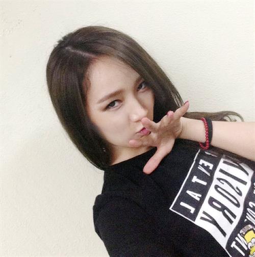 Jia Meng taking a selfie