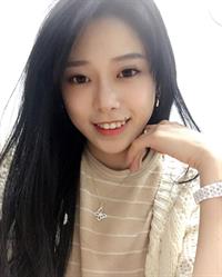 Luvian Ben Neng taking a selfie