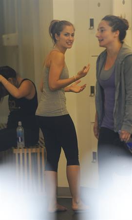 Minka Kelly goes to the gym in los angeles 18 07 12 