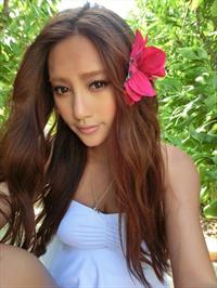 Wang Wan Wan taking a selfie