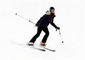Paris Hilton enjoying a day in the mountains of Aspen December 18, 2012 