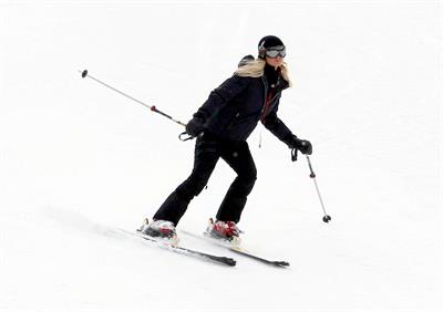 Paris Hilton enjoying a day in the mountains of Aspen December 18, 2012 