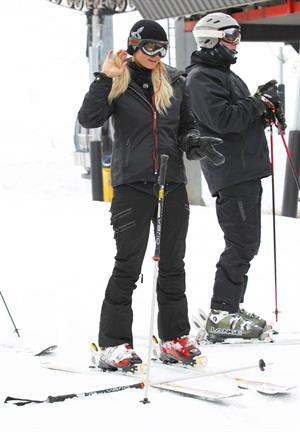 Paris Hilton enjoying a day in the mountains of Aspen December 18, 2012 