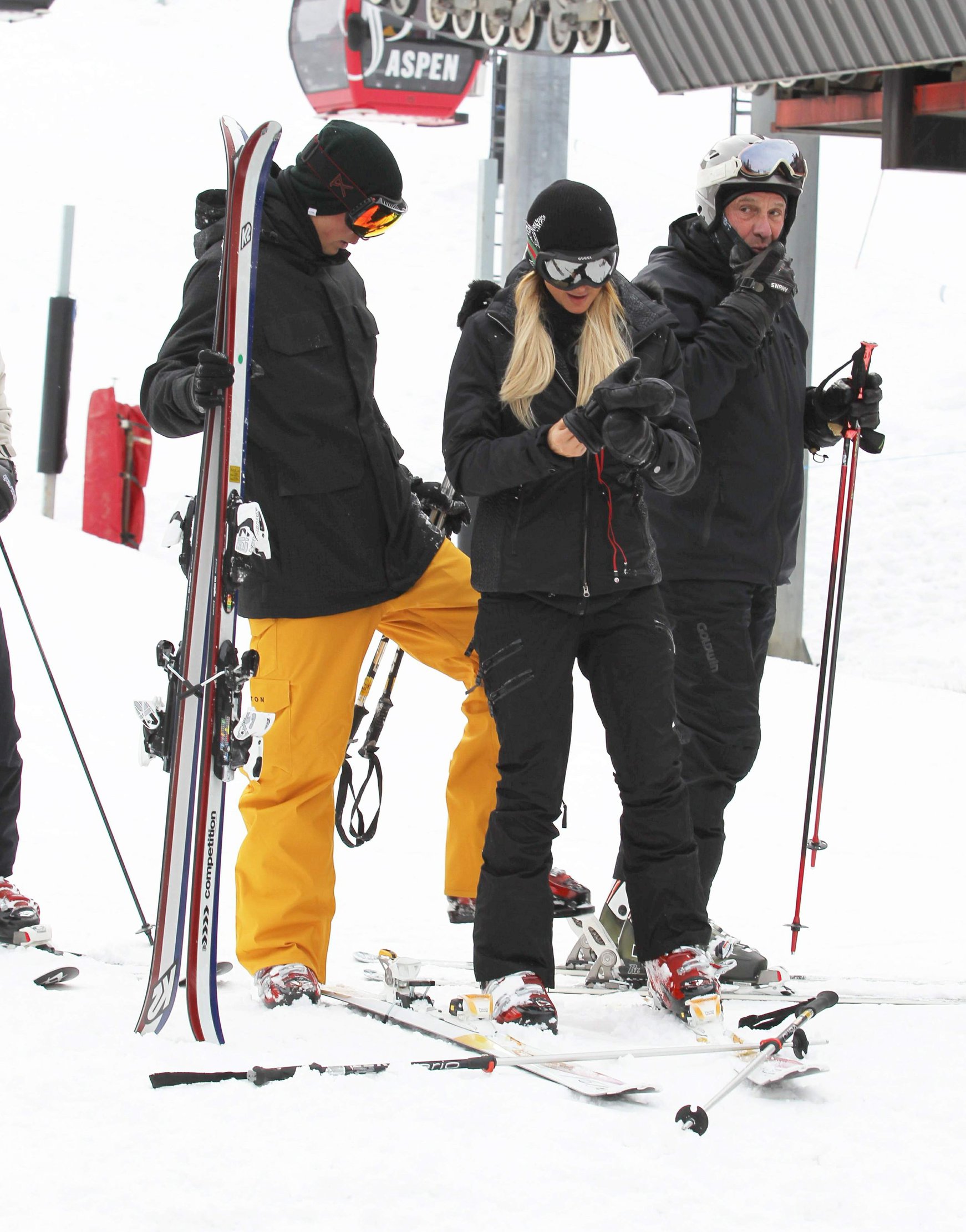 Paris Hilton enjoying a day in the mountains of Aspen December 18, 2012 