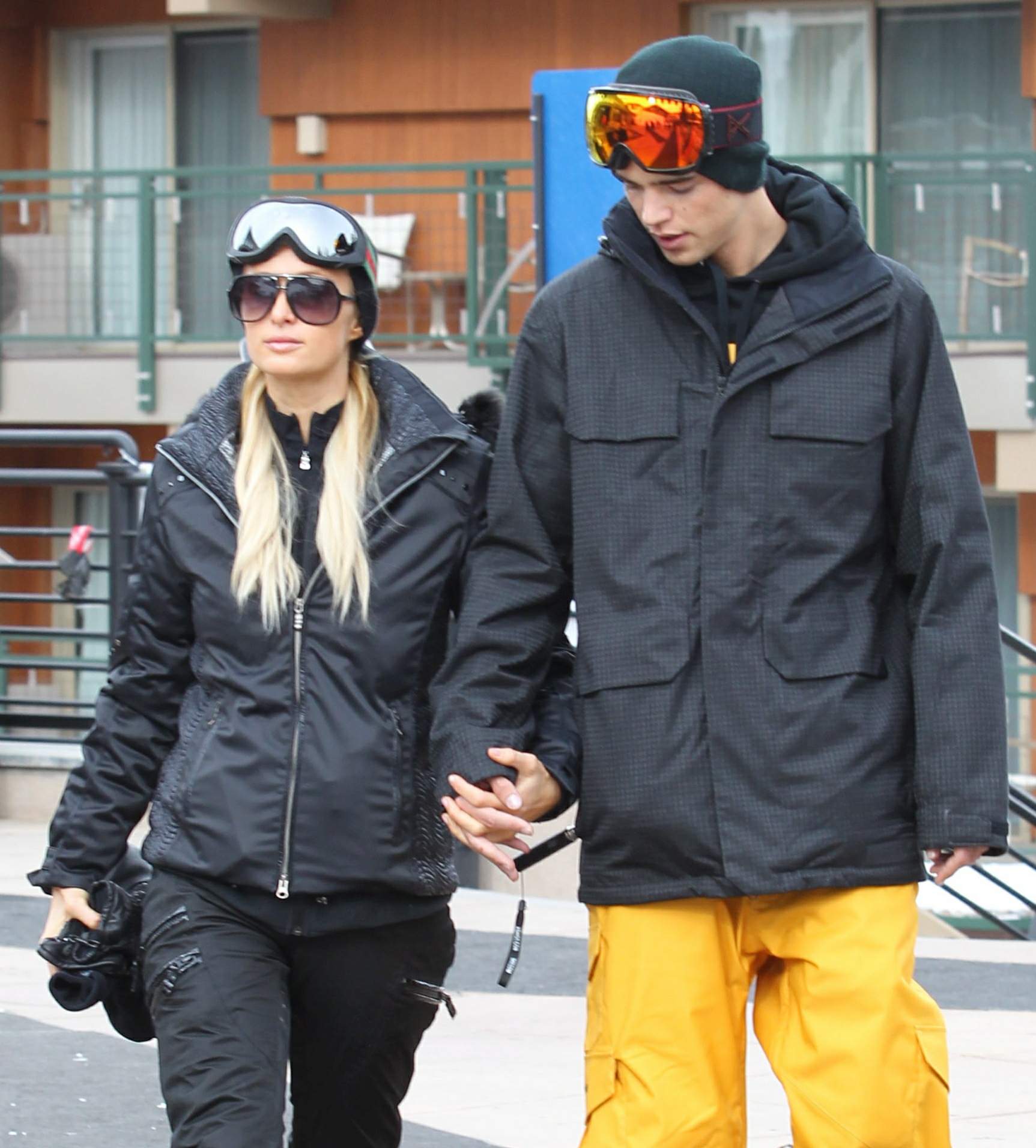 Paris Hilton enjoying a day in the mountains of Aspen December 18, 2012 