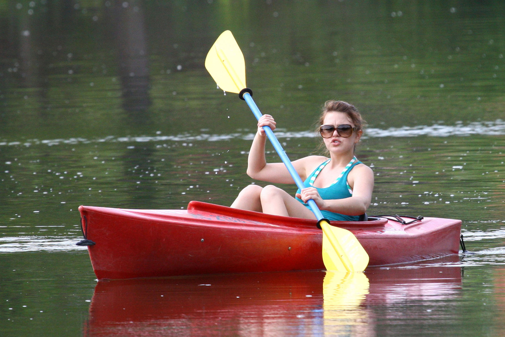 Aimee Teegarden Pictures Aimee Teegarden kayaking in Ann Arbor on July 29, 2011
