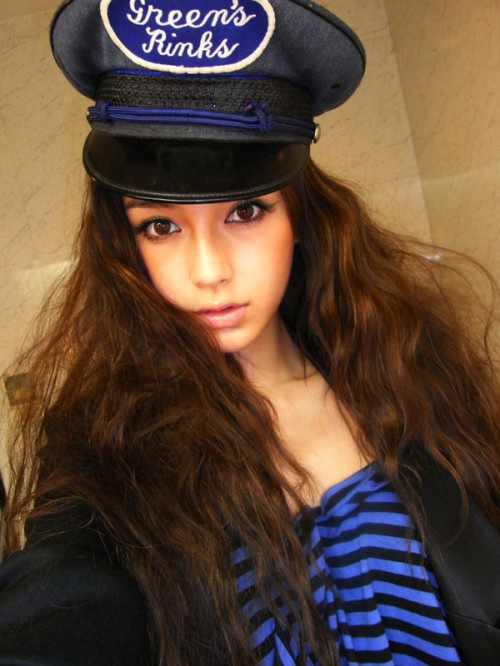 Angela Baby taking a selfie