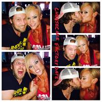 Amanda Michelle Folstad Ptak taking a selfie