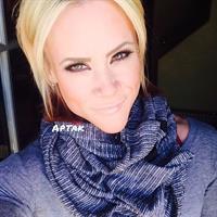 Amanda Michelle Folstad Ptak taking a selfie