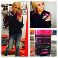 Amanda Michelle Folstad Ptak taking a selfie