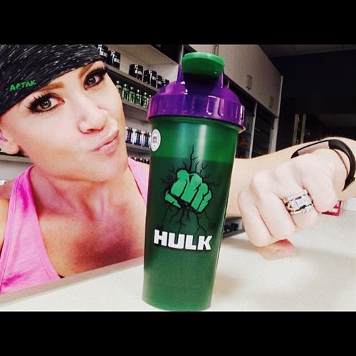 Amanda Michelle Folstad Ptak taking a selfie