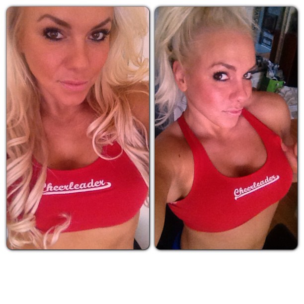 Minna Pajulahti taking a selfie