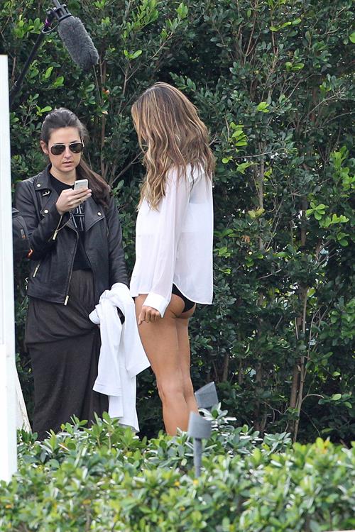 Alessandra Ambrosio Victoria's Secret bikini photoshoot candids, Miami, Jan 30, 2014 