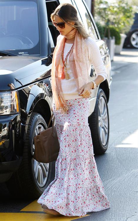 Alessandra Ambrosio at Country Mart in Brentwood on February 1, 2012 
