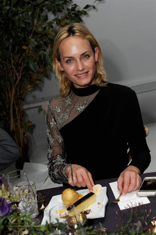 Amber Valletta