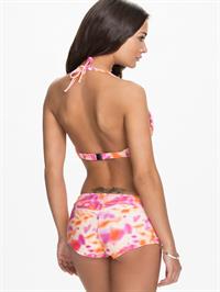 Amy Jackson in a bikini - ass