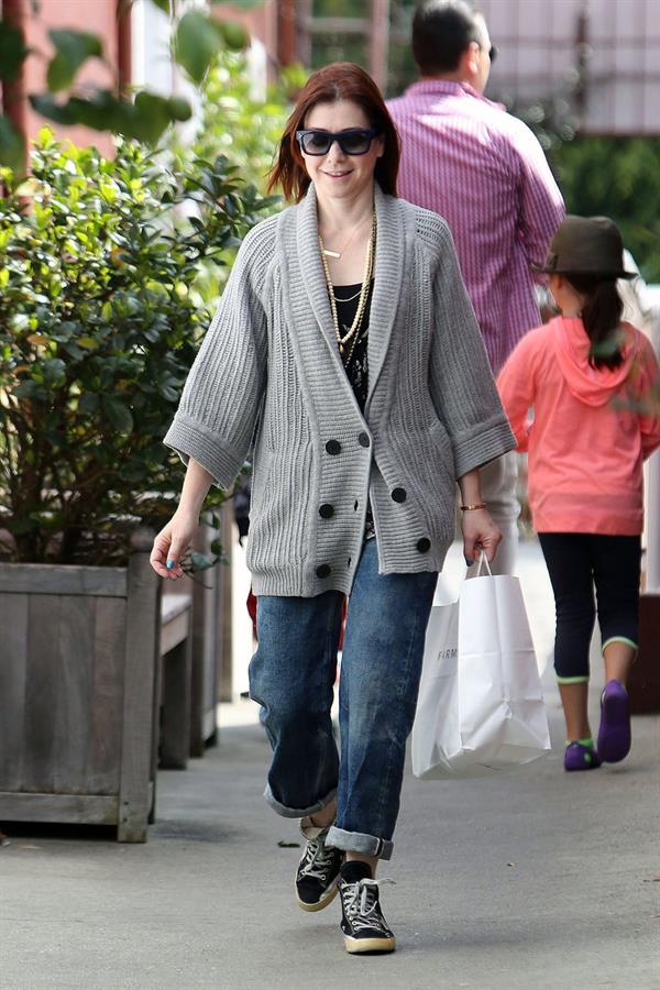 Alyson Hannigan Candids Leaving the Brentwood Country Mart in L.A - March 28th, 2014 