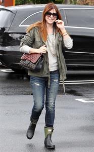 Alyson Hannigan Shopping in Brentwood (November 21, 2013) 