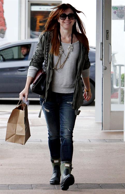 Alyson Hannigan Shopping in Brentwood (November 21, 2013) 