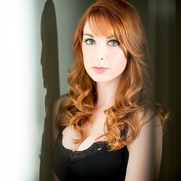 Lisa Foiles