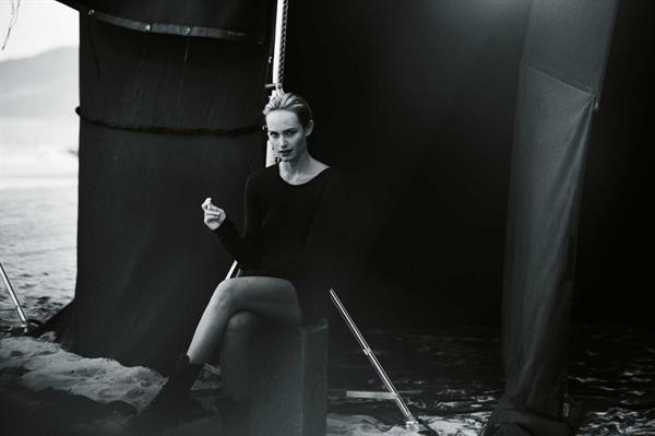 Amber Valletta